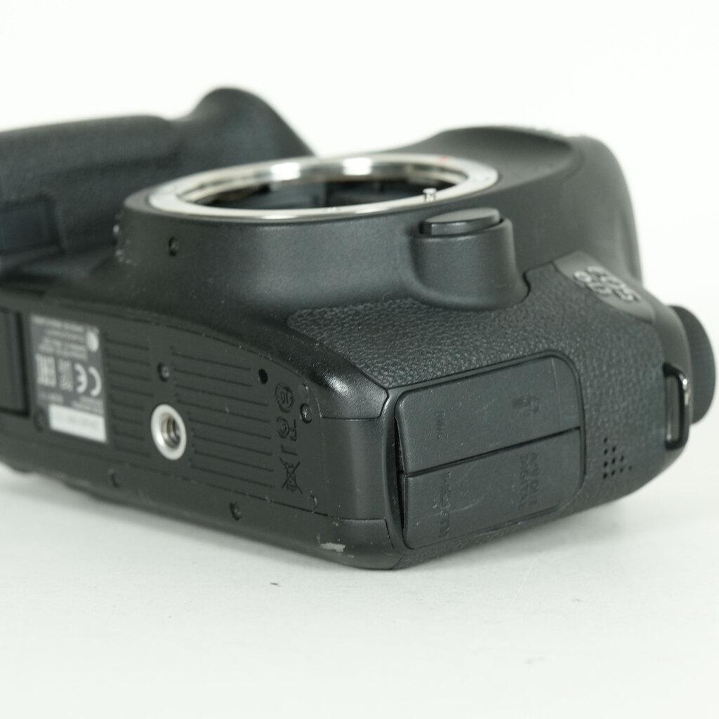 Canon EOS 6D Canon EOS 6D