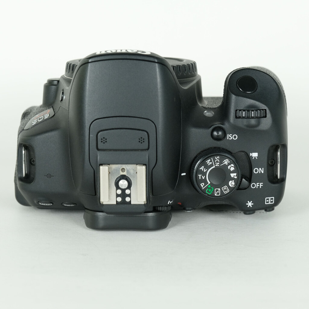 Canon EOS Kiss X7i Canon EOS Kiss X7i