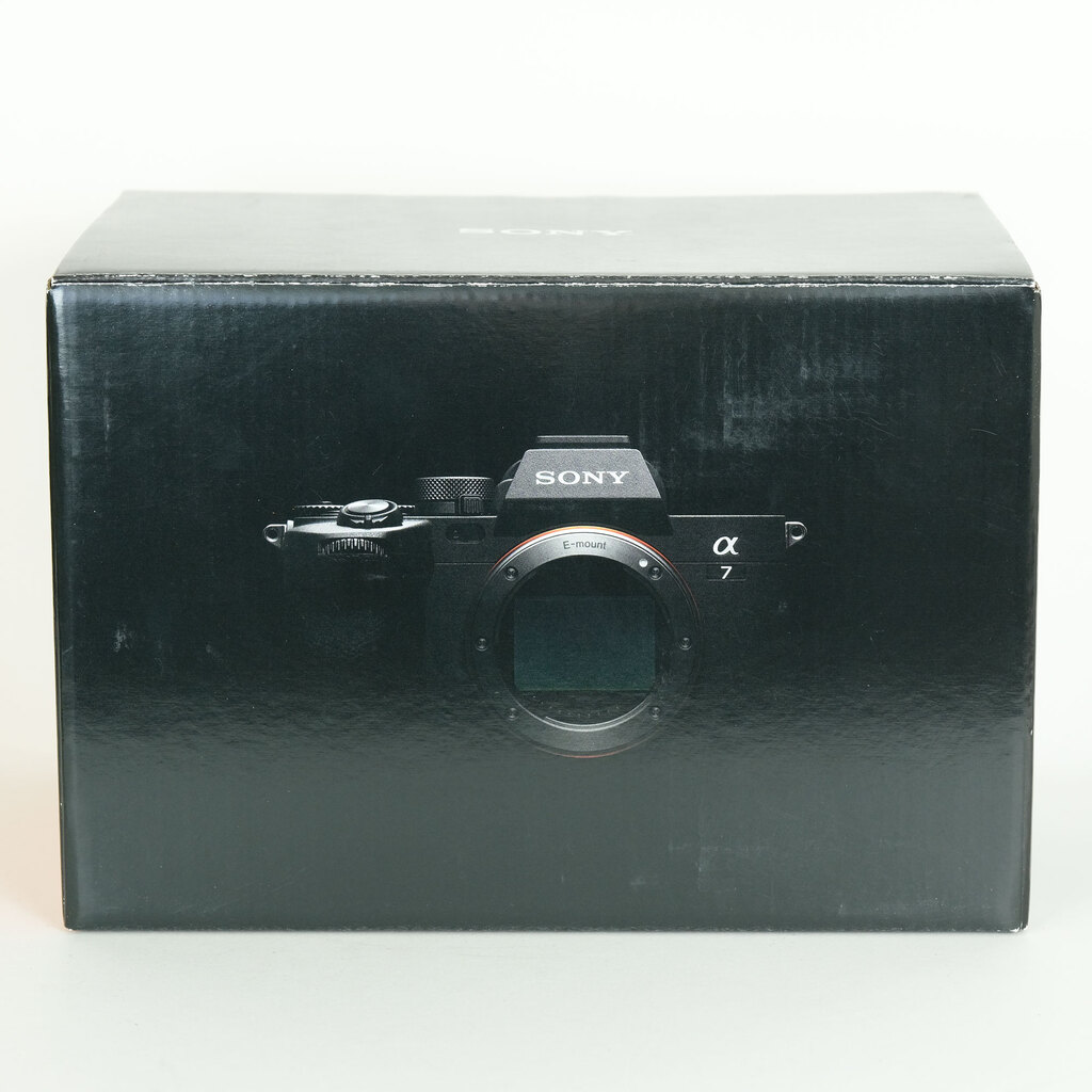 SONY α7 IV(ILCE-7M4) SONY α7 IV(ILCE-7M4)
