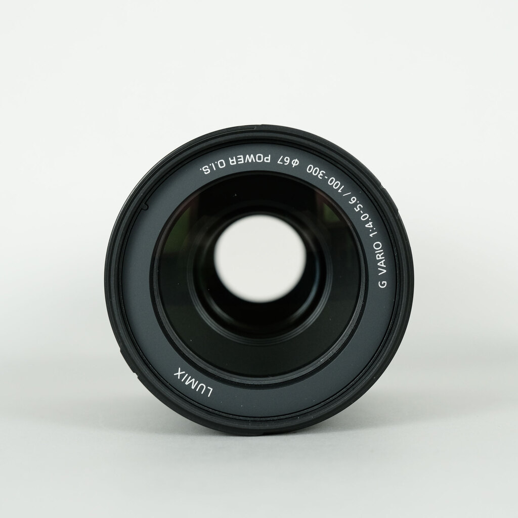 Panasonic LUMIX G VARIO 100-300mm / F4.0-5.6 II / POWER O.I.S.