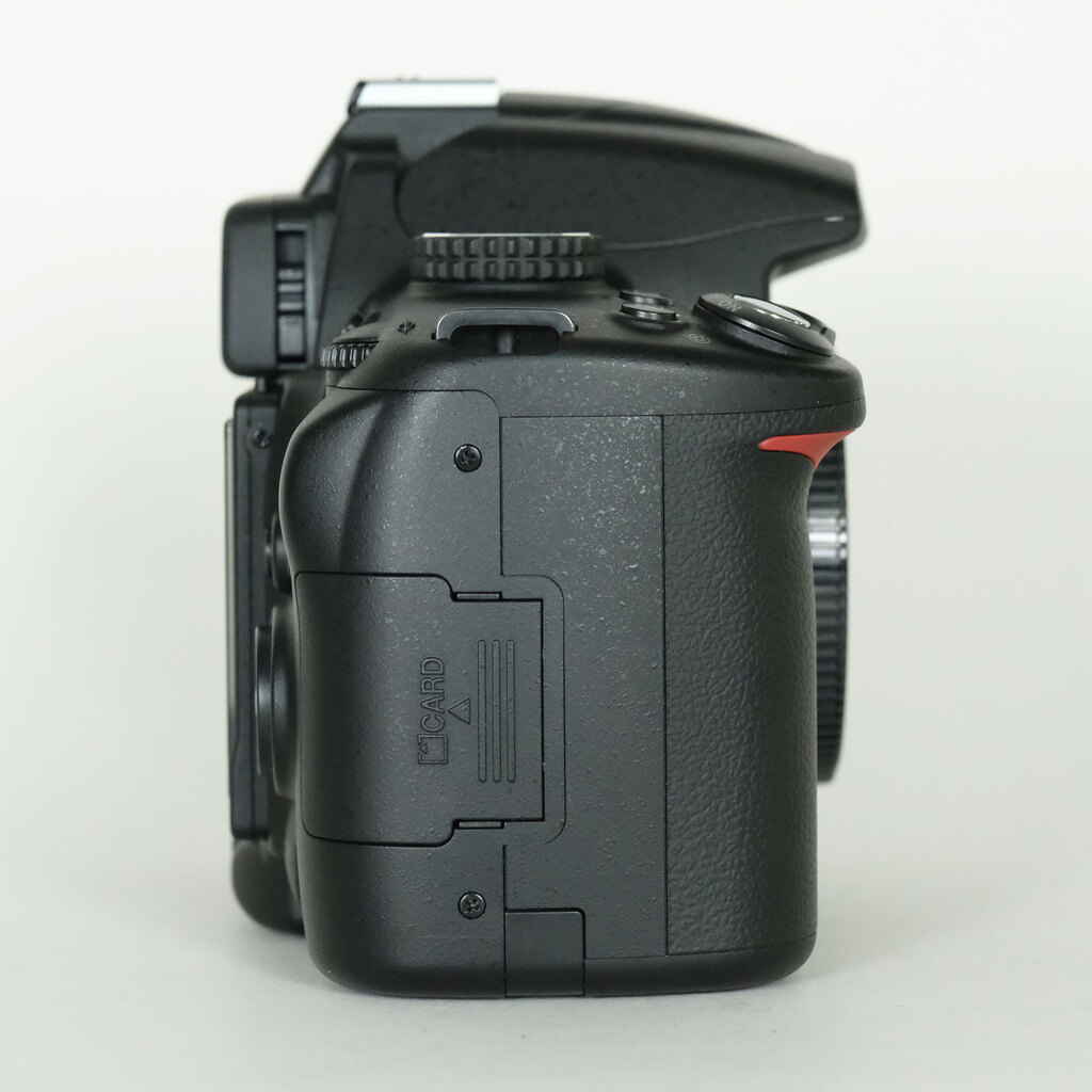 Nikon D5000 ボディ