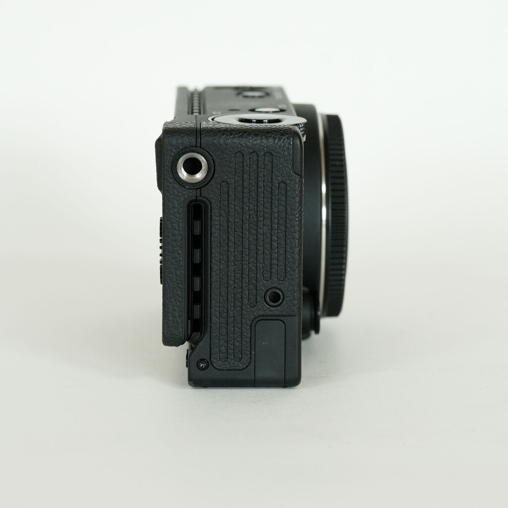 SIGMA fpの出品 | ONE SCENE（ワンシーン）