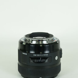 SIGMA 30mm F1.4 DC HSM | Art [キヤノン用]