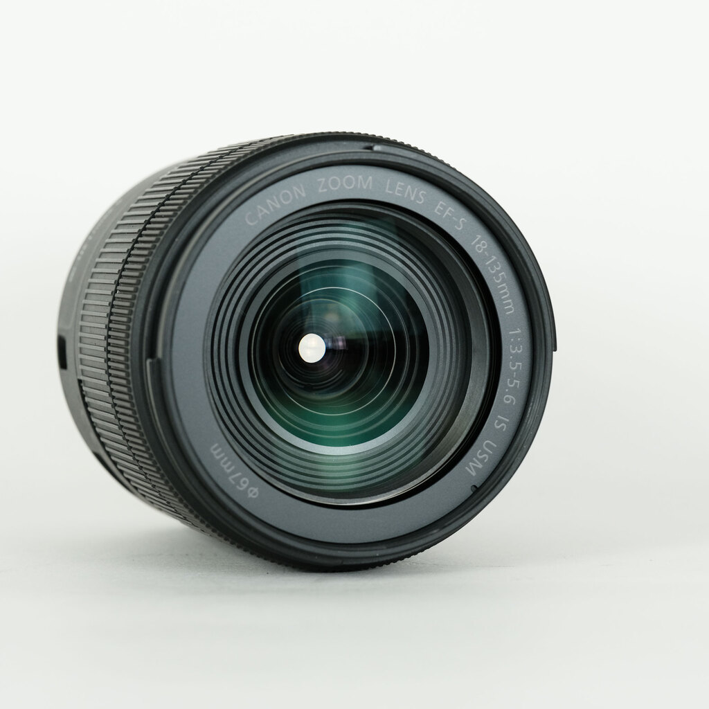 Canon EF-S18-135mm F3.5-5.6 IS USM