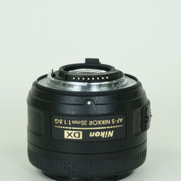 Nikon AF-S DX NIKKOR 35mm f/1.8G