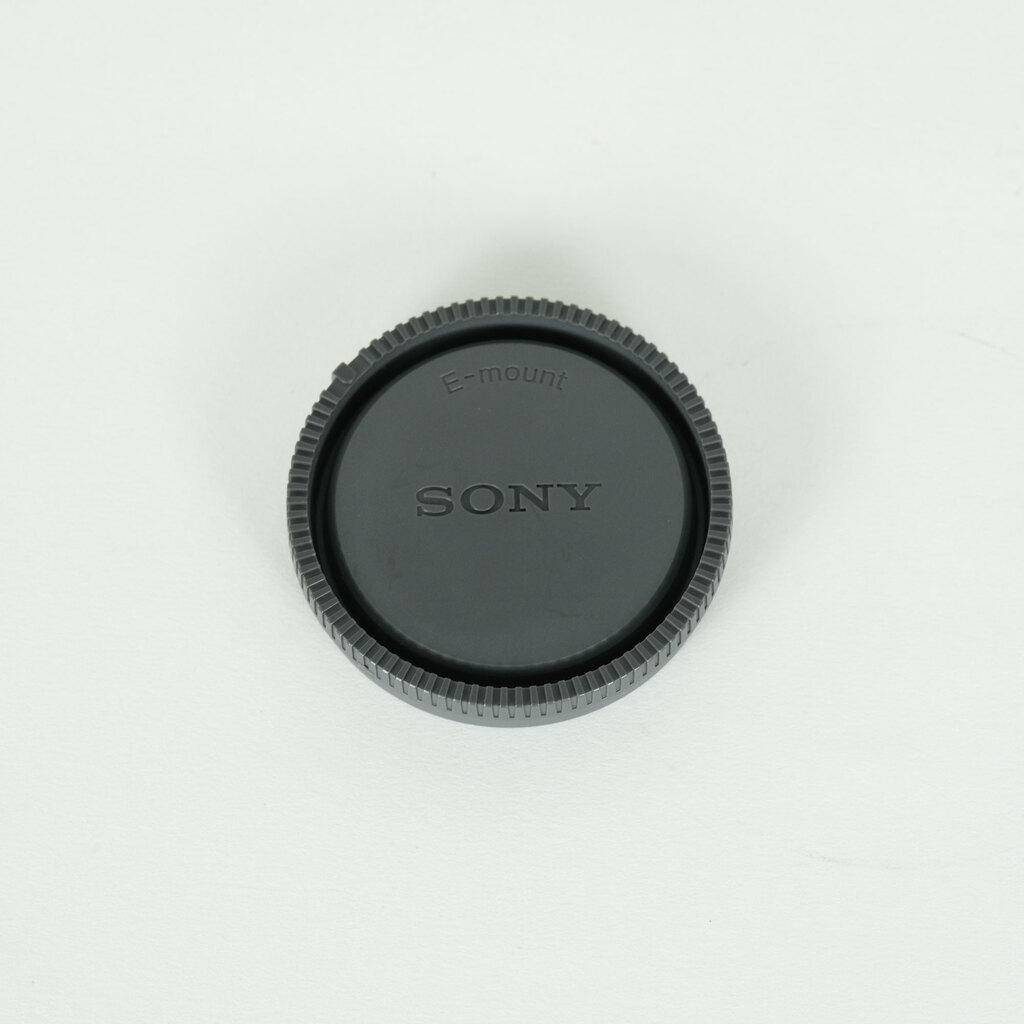 SONY Vario-Tessar T* E 16-70mm F4 ZA OSS SEL1670Z SONY Vario-Tessar T* E 16-70mm F4 ZA OSS SEL1670Z