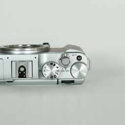 FUJIFILM X-A1 ボディ ブラウン