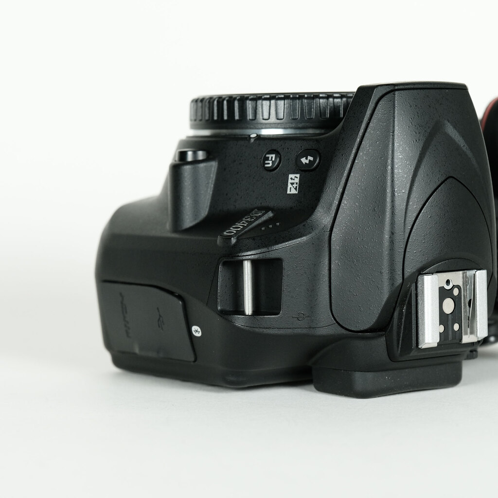 Nikon D3400