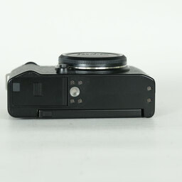 FUJIFILM X-M5