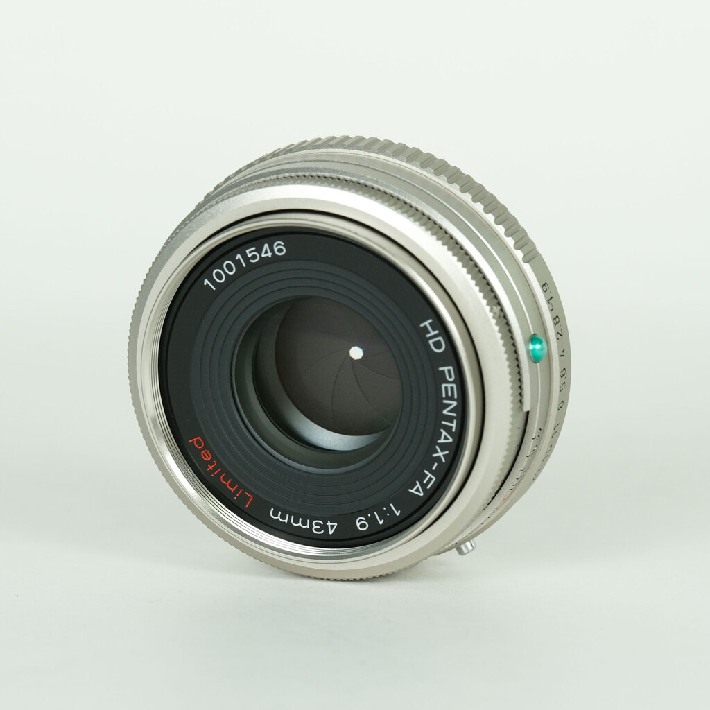 PENTAX HD FA 43mm F1.9 Limited シルバー PENTAX HD FA 43mm F1.9 Limited シルバー