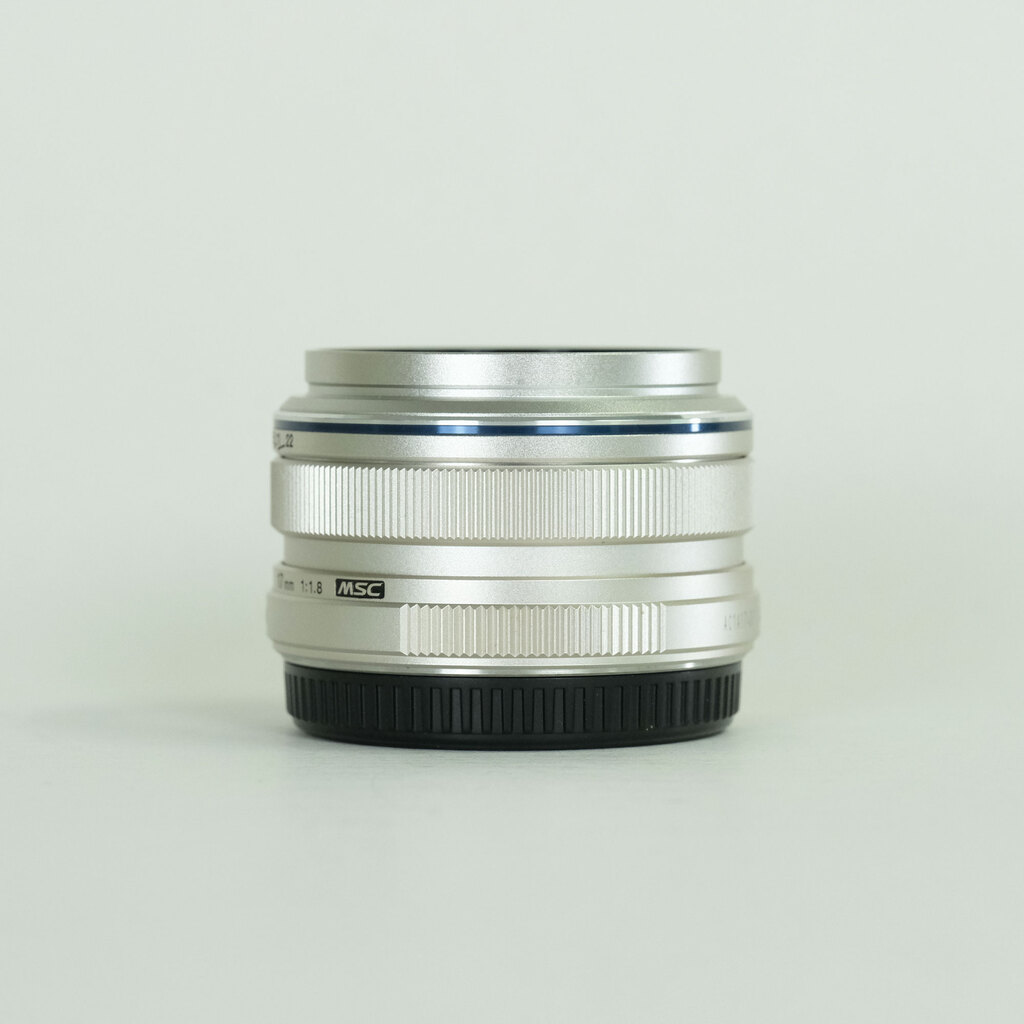 OLYMPUS M.ZUIKO DIGITAL 17mm F1.8