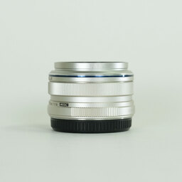 OLYMPUS M.ZUIKO DIGITAL 17mm F1.8