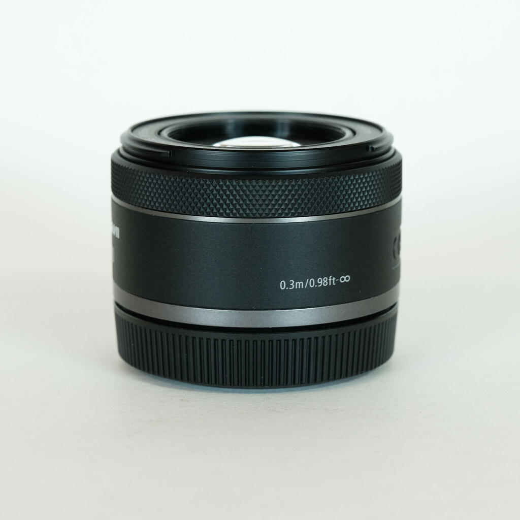 Canon RF50mm F1.8 STM