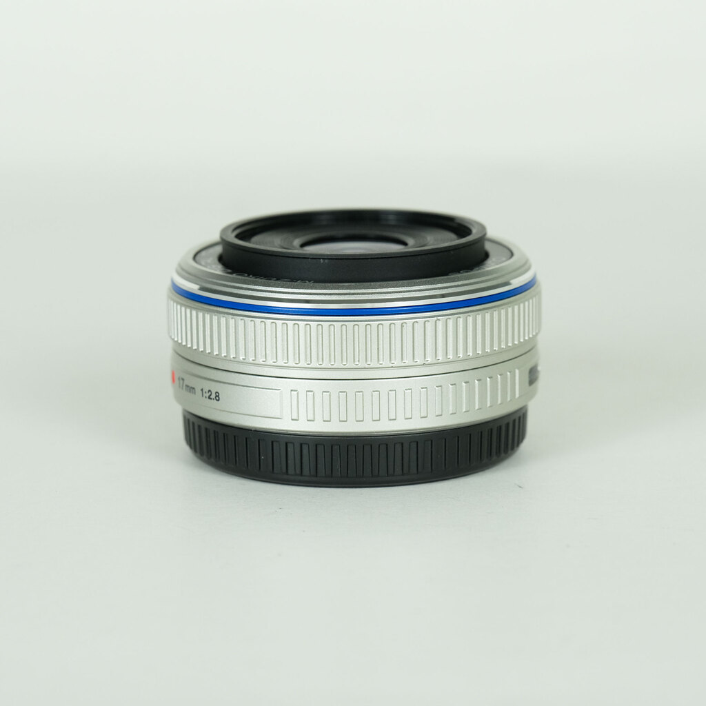 OLYMPUS M.ZUIKO DIGITAL 17mm F2.8 シルバーの出品 | ONE SCENE（ワン