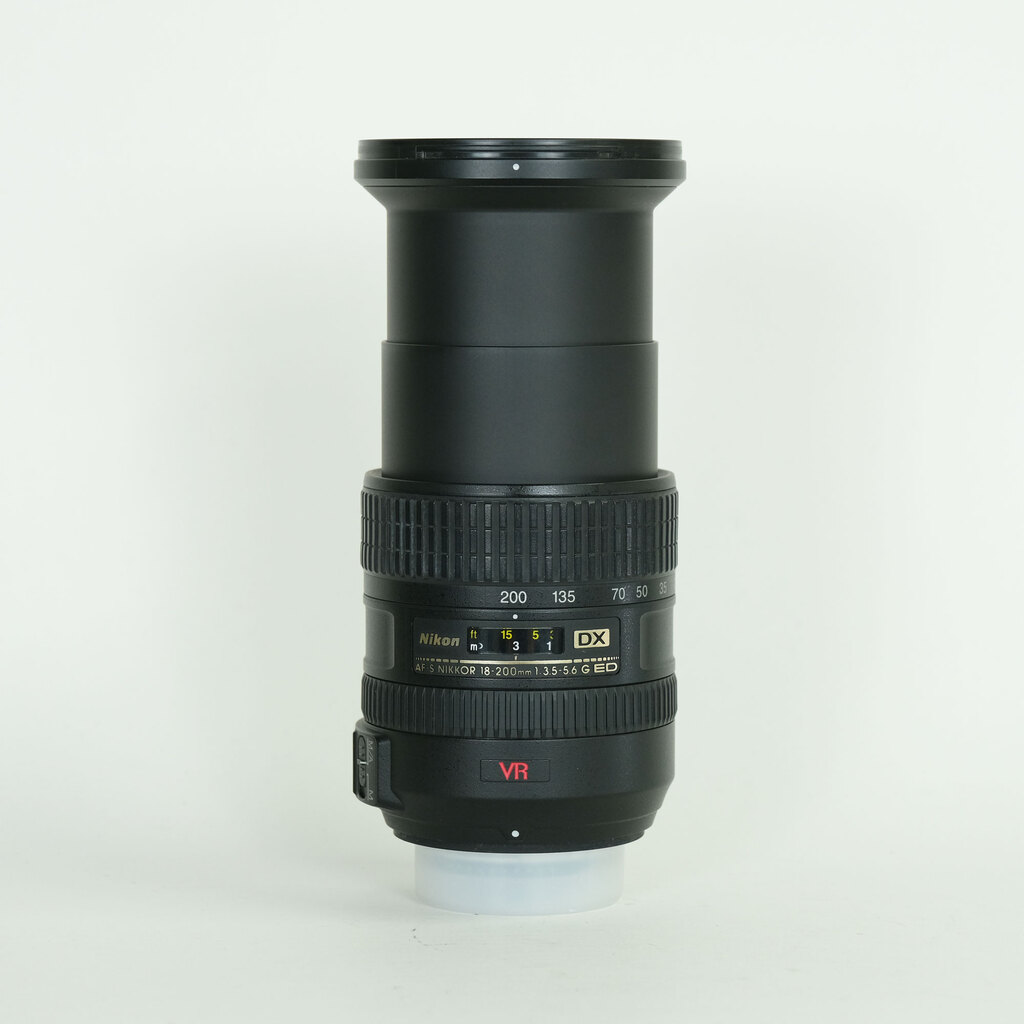 Nikon AF-S DX VR Zoom-Nikkor 18-200mm F3.5-5.6G IF-ED