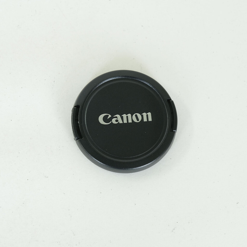 Canon EF40mm F2.8 STM