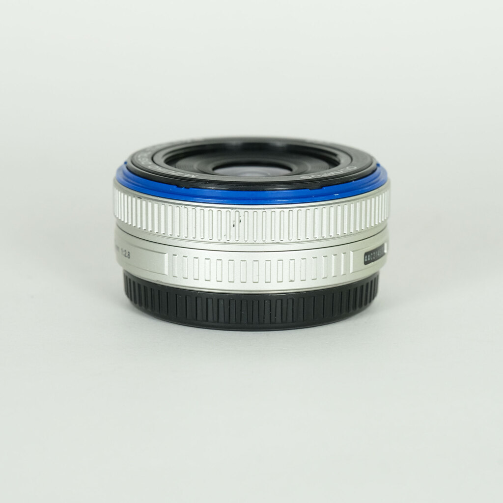 OLYMPUS M.ZUIKO DIGITAL 17mm F2.8 シルバー