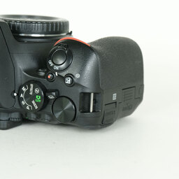 Nikon D5600 Nikon D5600