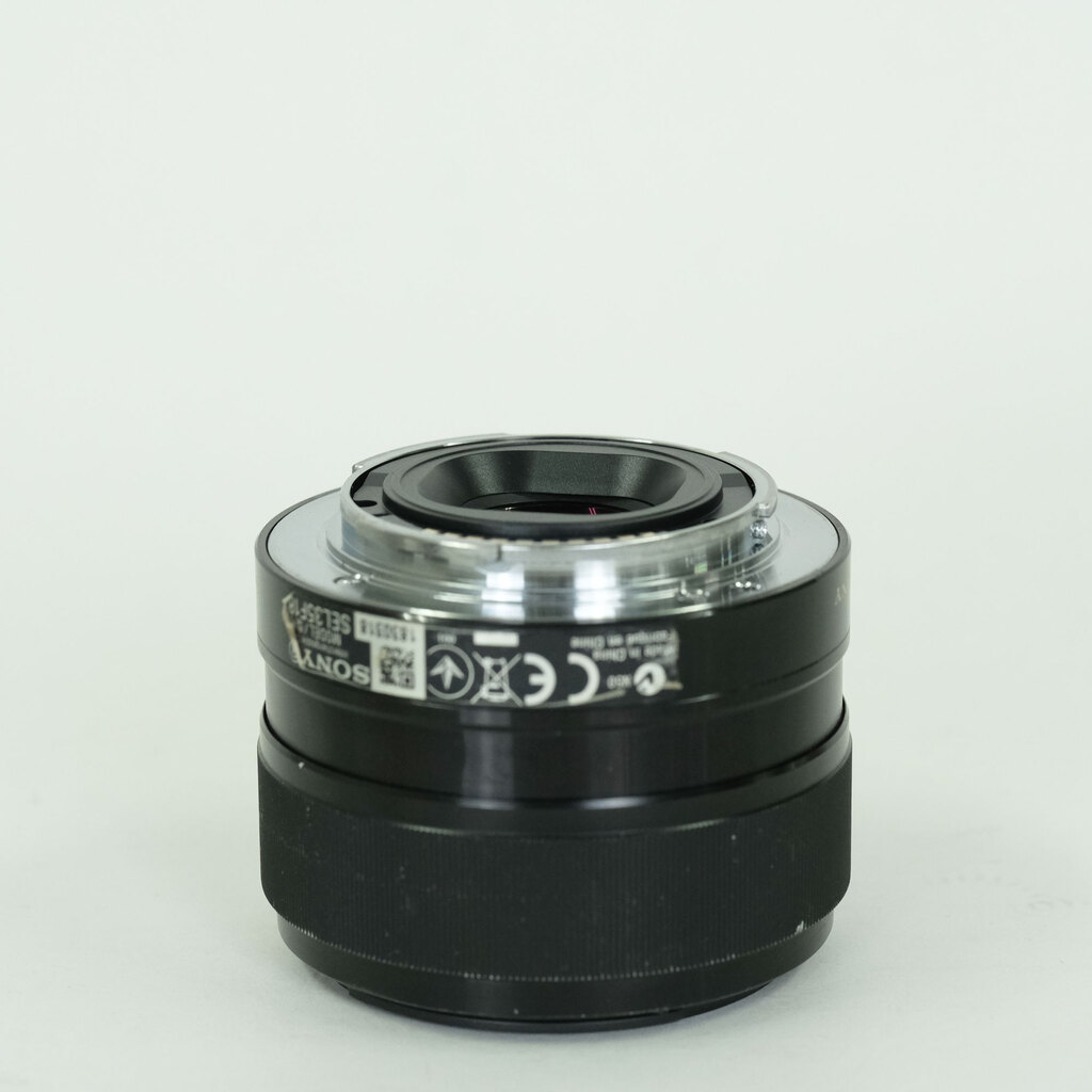 SONY E 35mm F1.8 OSS SEL35F18