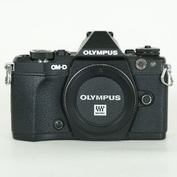 OLYMPUS OM-D E-M5 Mark II