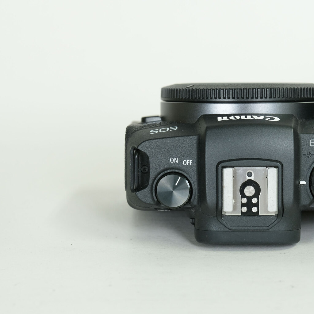 Canon EOS RP Canon EOS RP