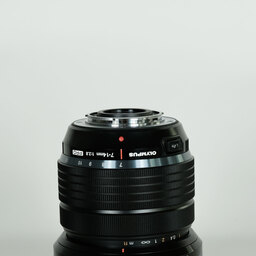 OLYMPUS M.ZUIKO DIGITAL ED 7-14mm F2.8 PRO