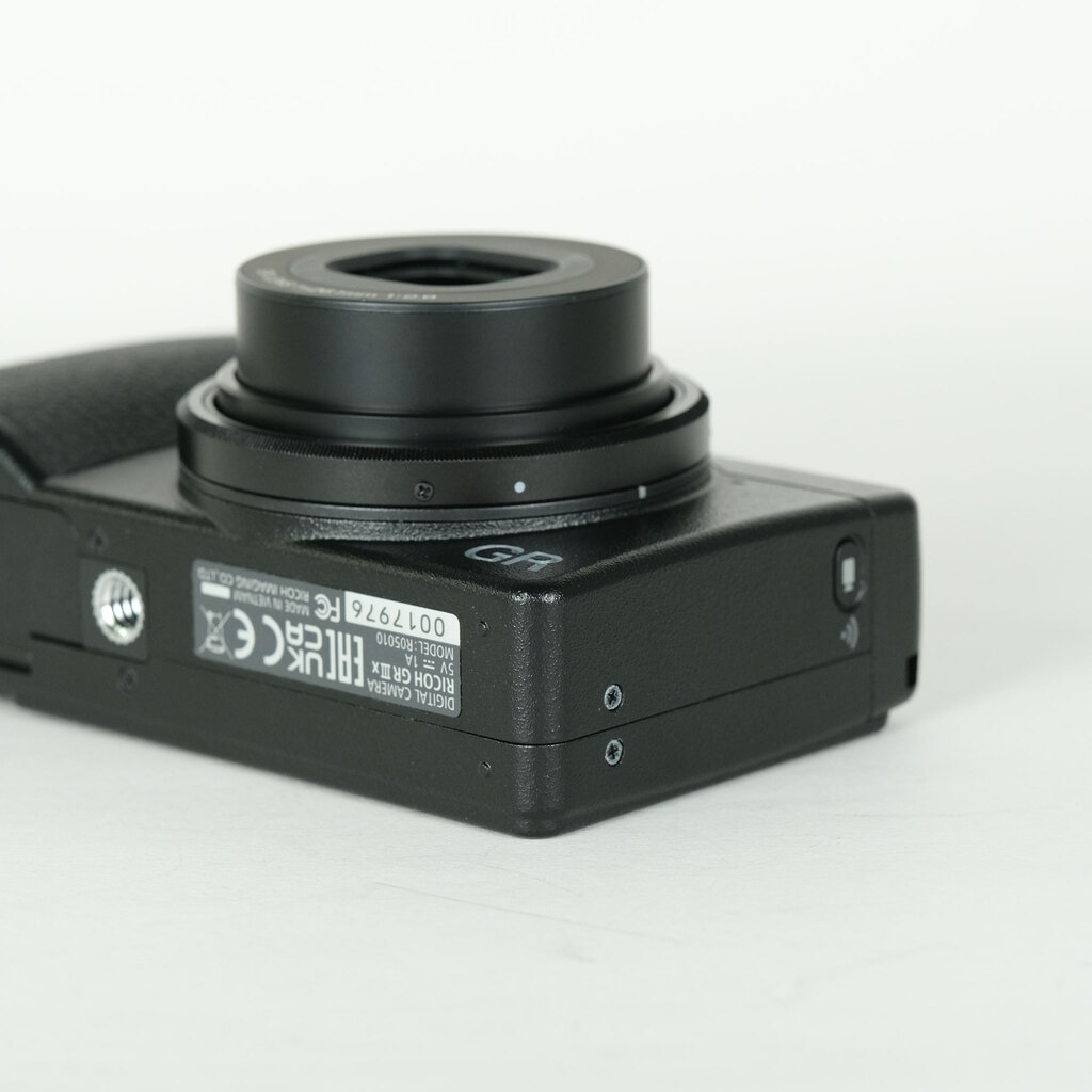 RICOH GR IIIx RICOH GR IIIx