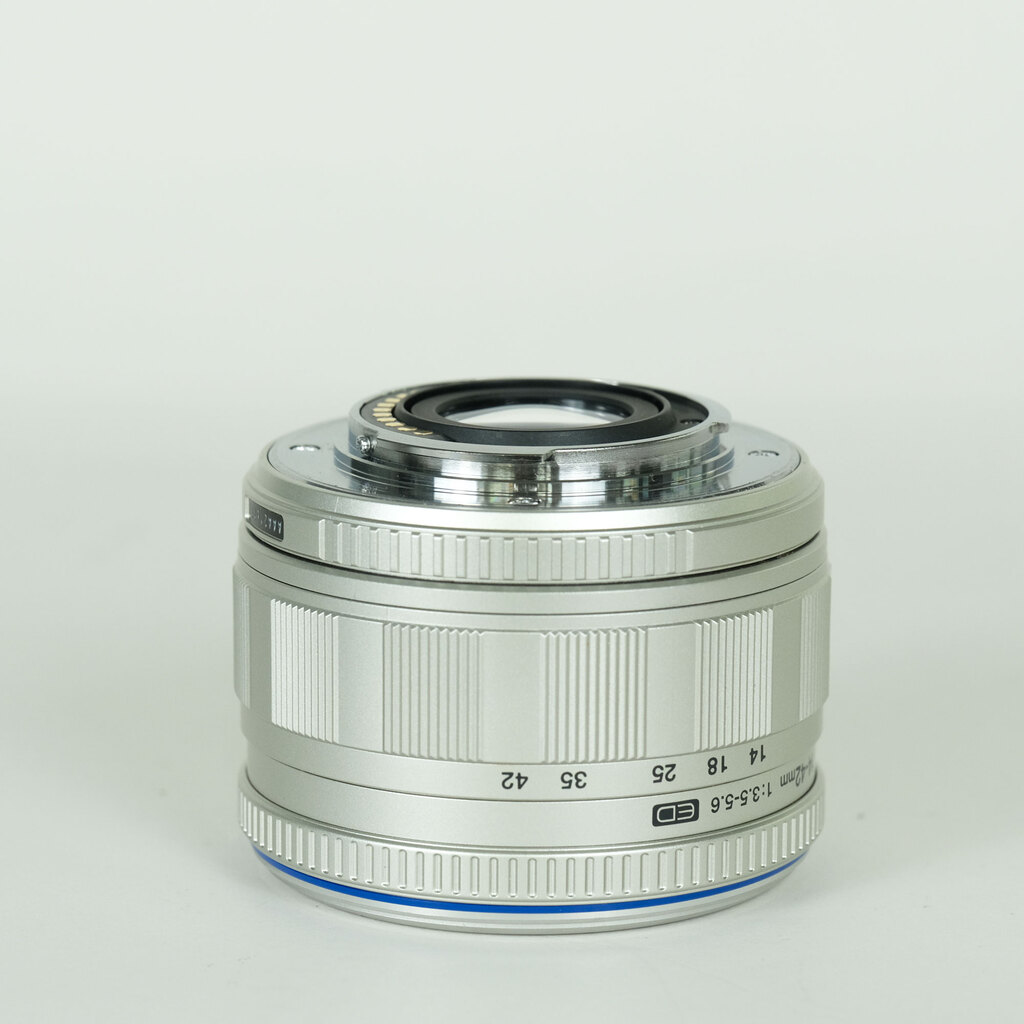 OLYMPUS M.ZUIKO DIGITAL ED 14-42mm F3.5-5.6 シルバーの出品 | ONE