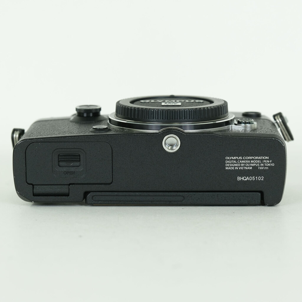 OLYMPUS PEN-F OLYMPUS PEN-F