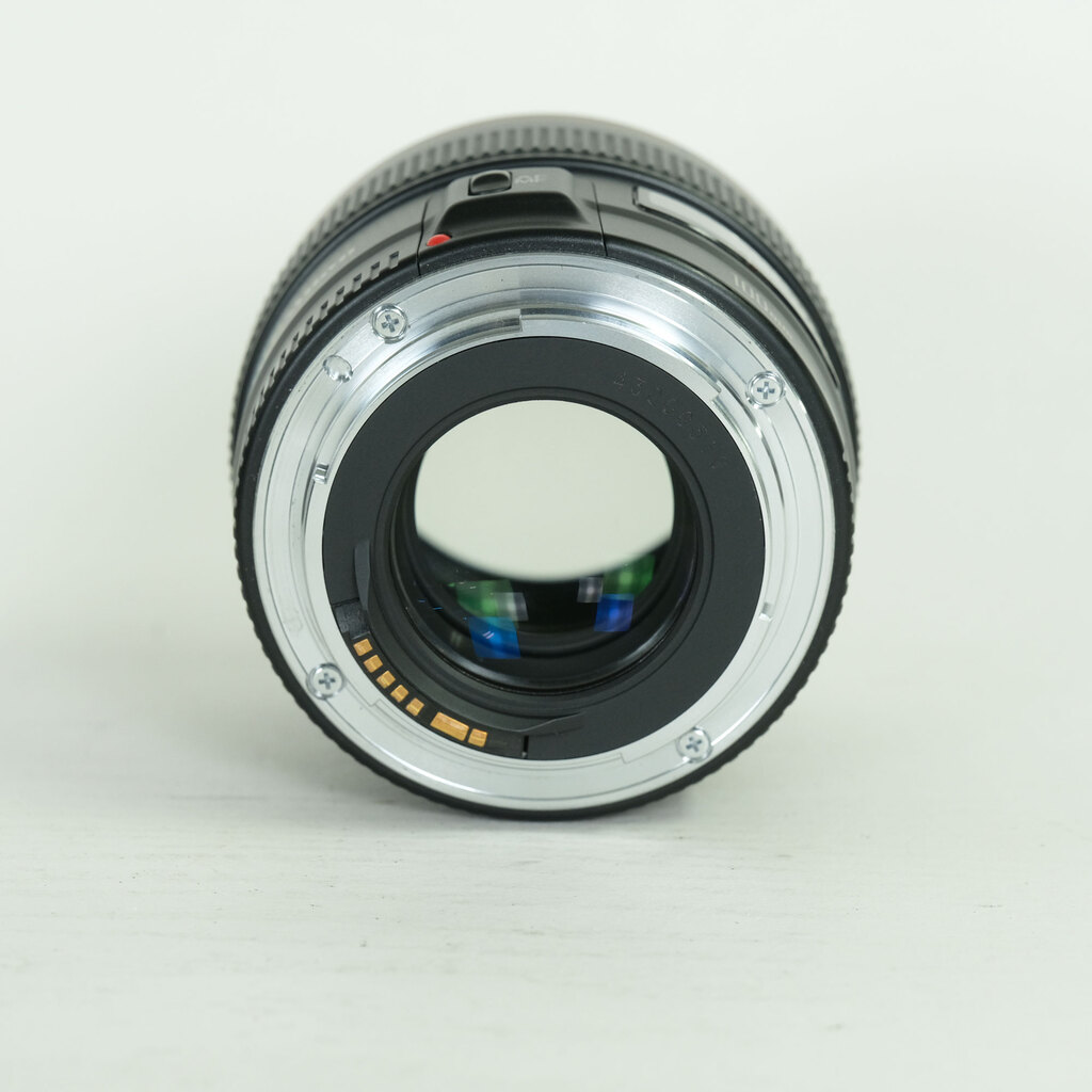 Canon EF100mm F2 USM