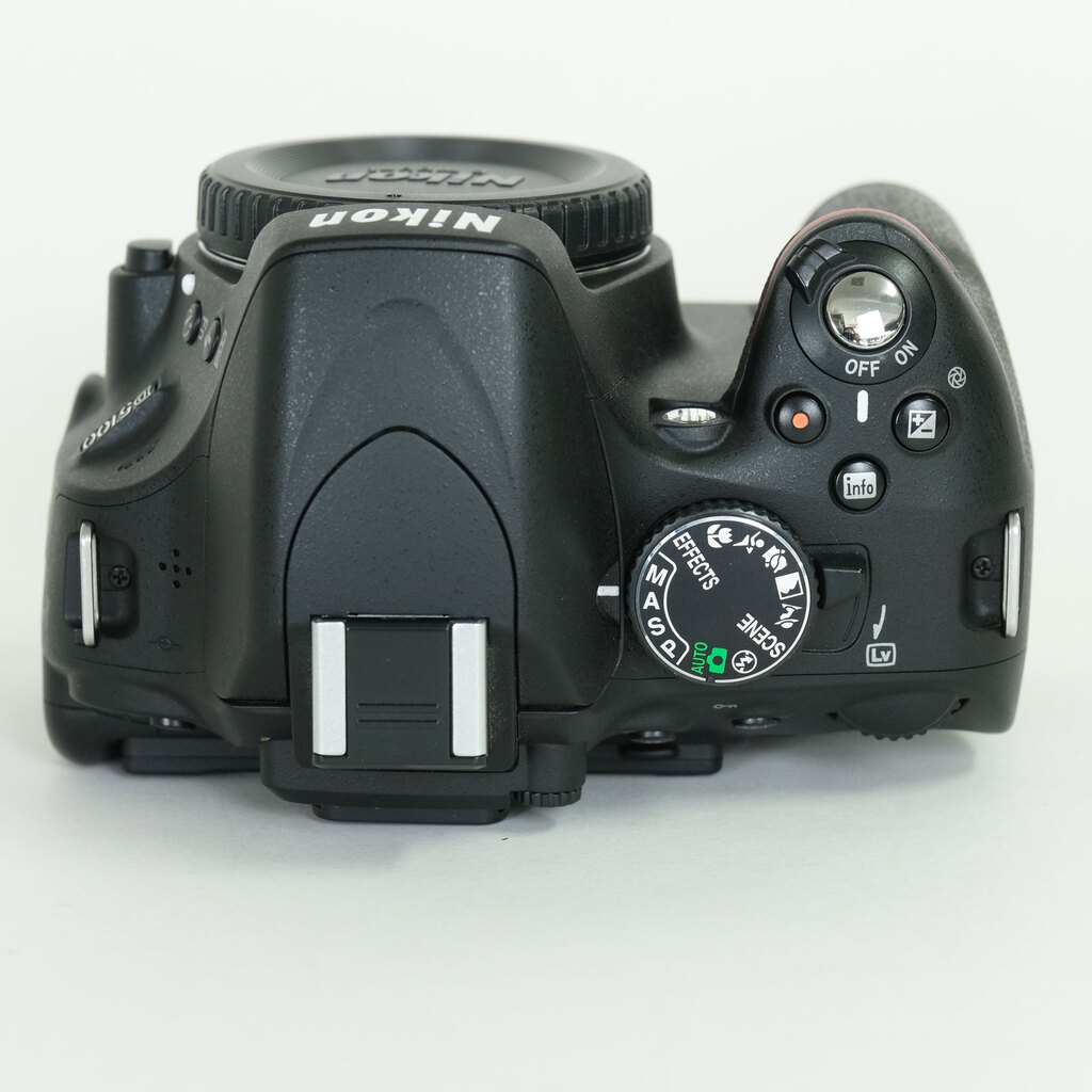 Nikon D5100 ボディ
