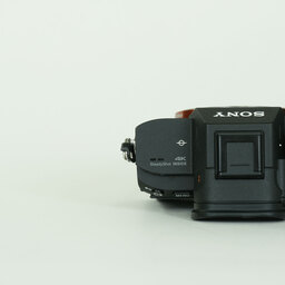 SONY α7 III(ILCE-7M3) SONY α7 III(ILCE-7M3)