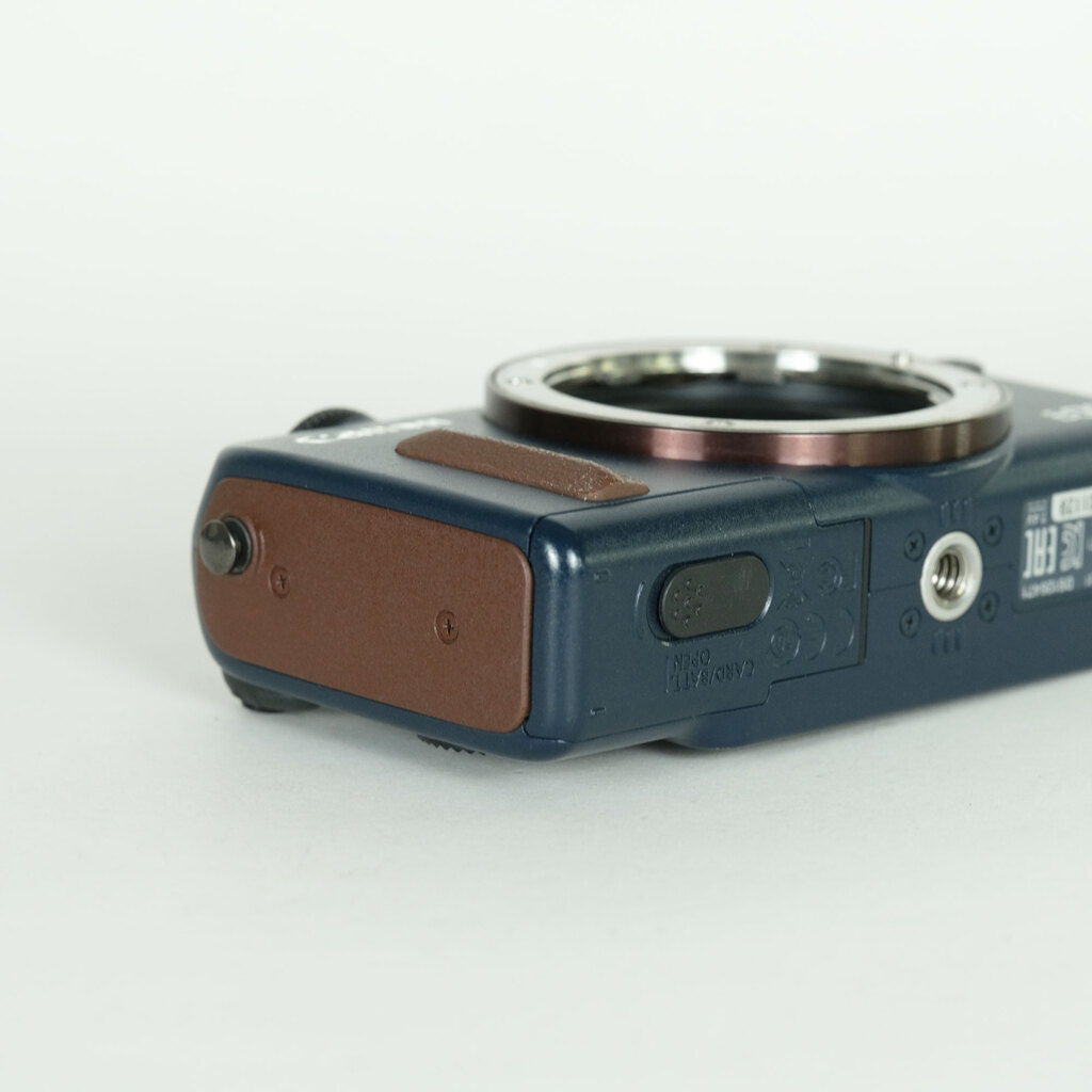 Canon EOS M2 ボディ ベイブルー