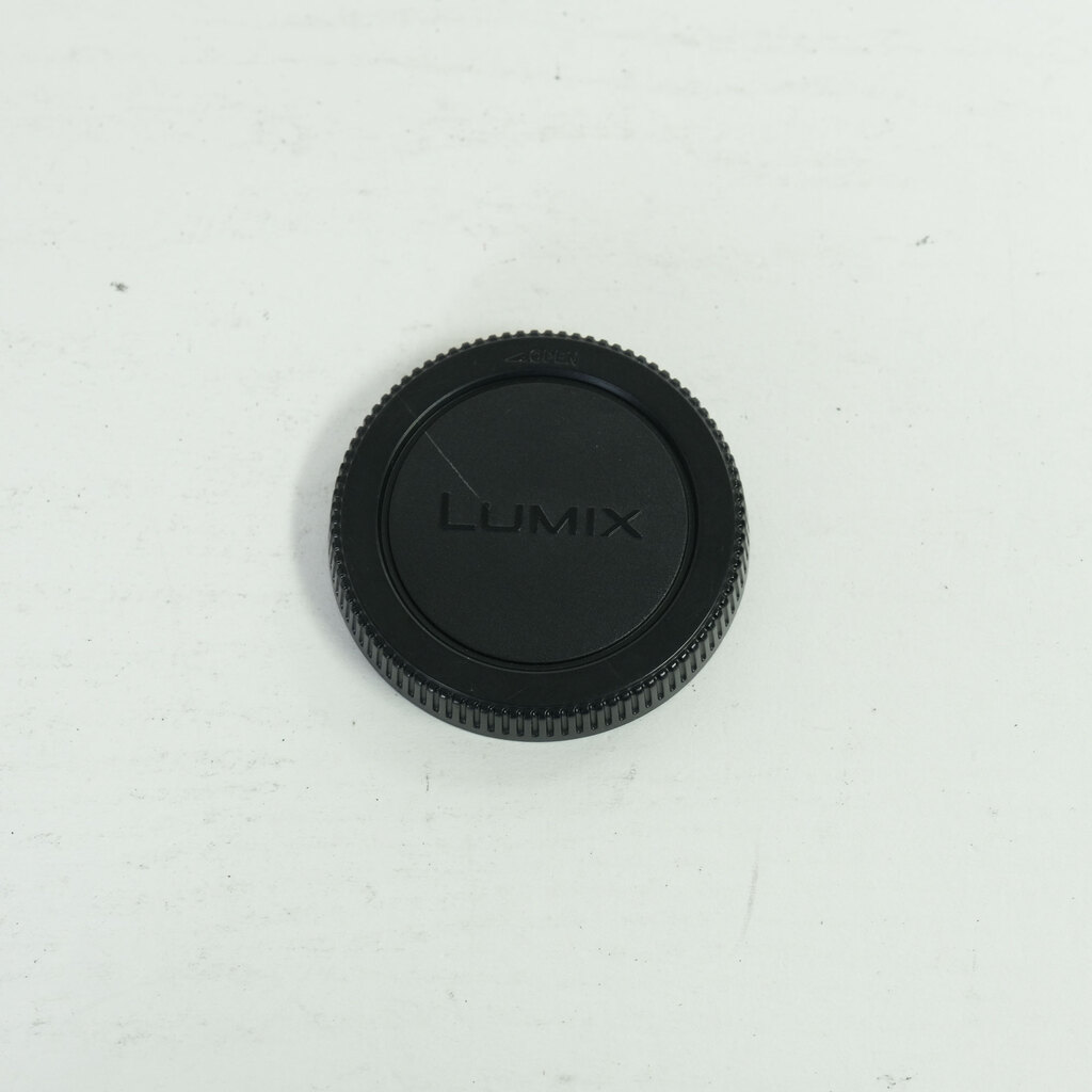 Panasonic LEICA DG MACRO-ELMARIT 45mm F2.8 ASPH. MEGA O.I.S.