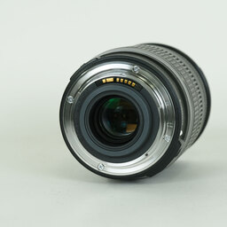 Canon EF-S18-200mm F3.5-5.6 IS Canon EF-S18-200mm F3.5-5.6 IS