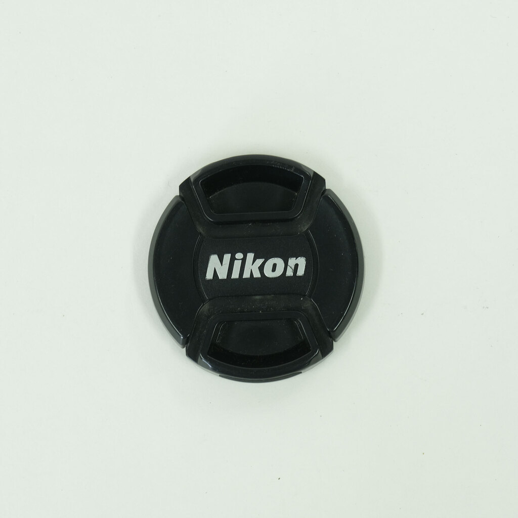 Nikon AF-S DX NIKKOR 18-55mm f3.5-5.6G VR II