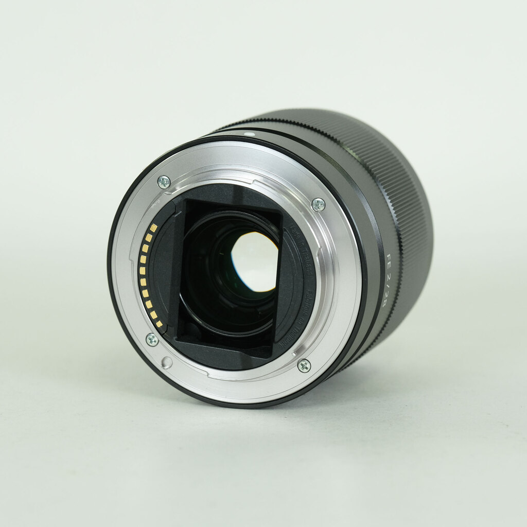 SONY FE 28mm F2 SEL28F20