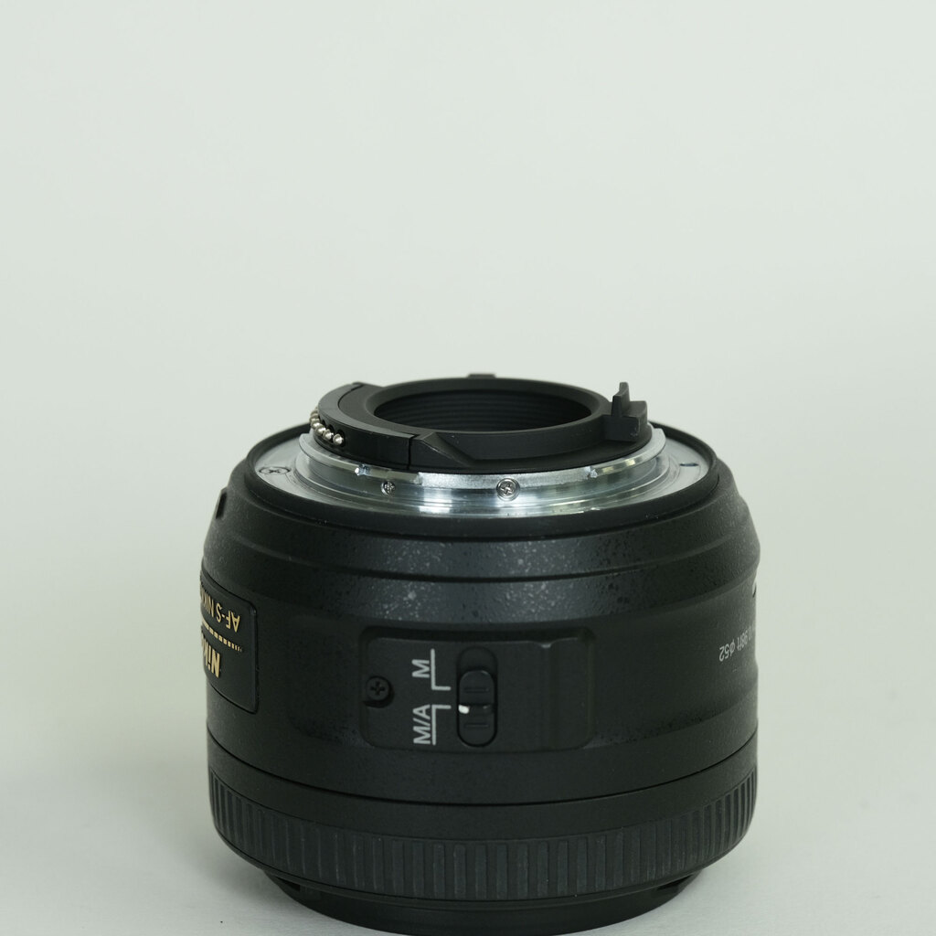 Nikon AF-S DX NIKKOR 35mm f/1.8G