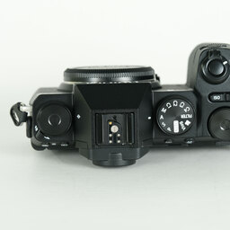 FUJIFILM X-S20