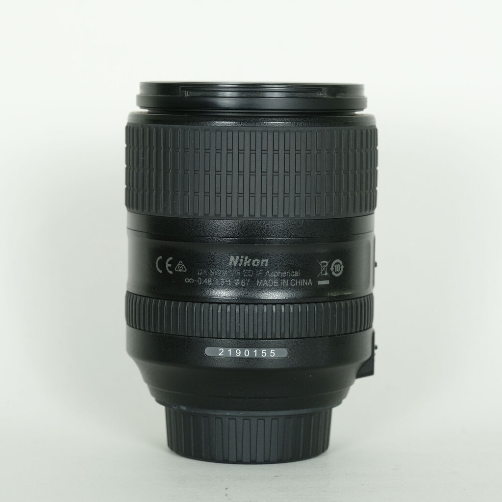 Nikon AF-S DX NIKKOR 18-300mm f/3.5-6.3G ED VR Nikon AF-S DX NIKKOR 18-300mm f/3.5-6.3G ED VR