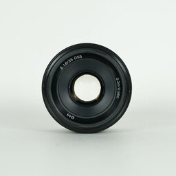 SONY E 35mm F1.8 OSS SEL35F18