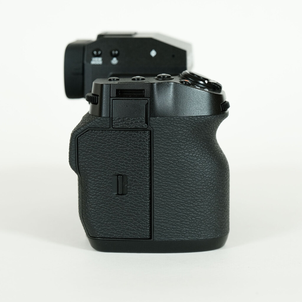 FUJIFILM X-H2の出品 | ONE SCENE（ワンシーン）