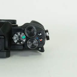 OLYMPUS OM-D E-M10 Mark IV