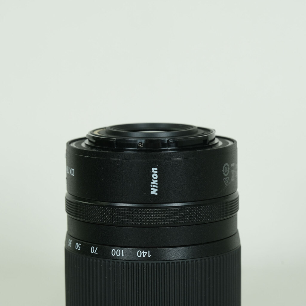 Nikon NIKKOR Z DX 18-140mm f/3.5-6.3 VR Nikon NIKKOR Z DX 18-140mm f/3.5-6.3 VR