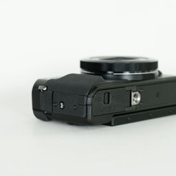 Canon PowerShot G7X Mark II