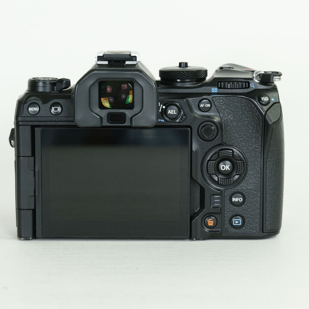 OM SYSTEM OM-1