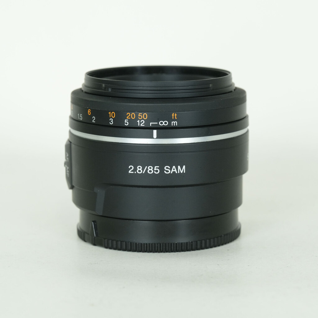 SONY 85mm F2.8 SAM SAL85F28