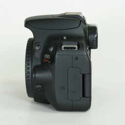 Canon EOS Kiss X9