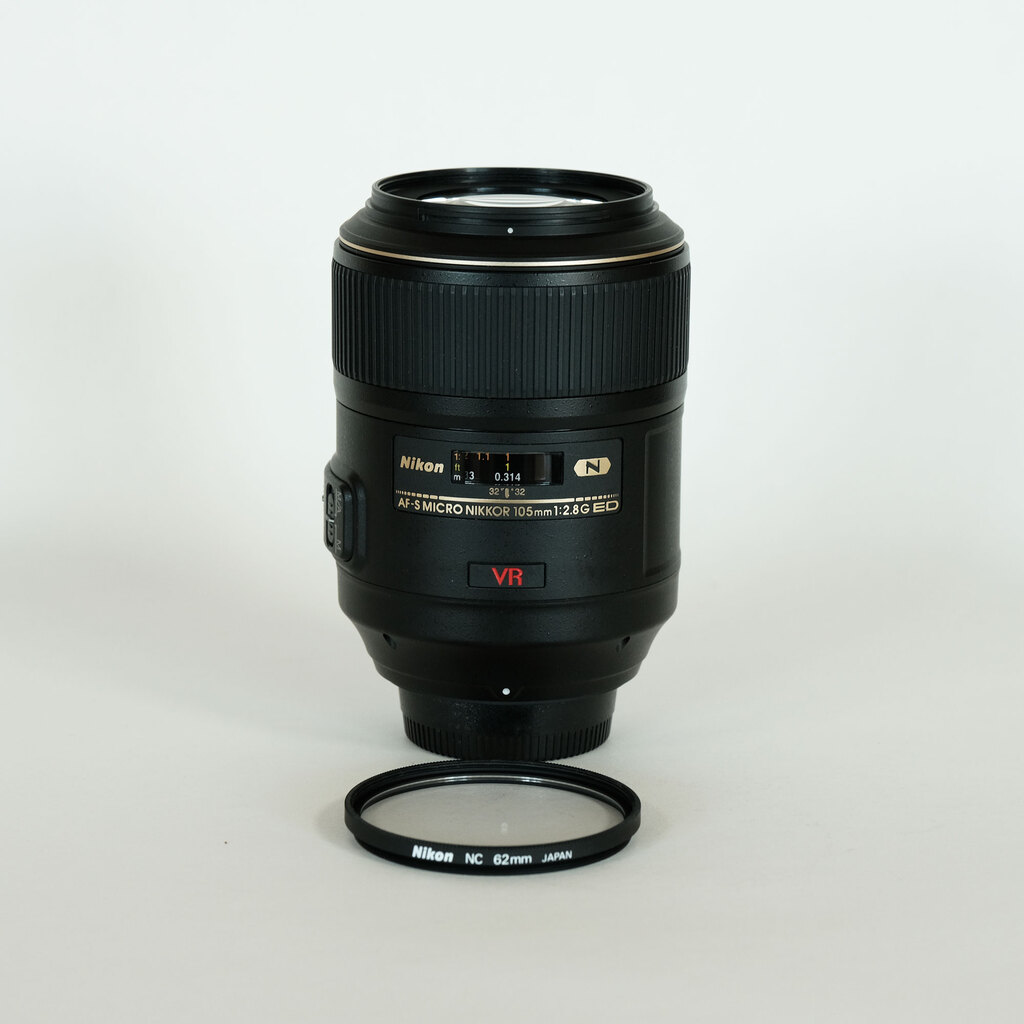 Nikon AF-S VR Micro-Nikkor 105mm f/2.8G IF-ED