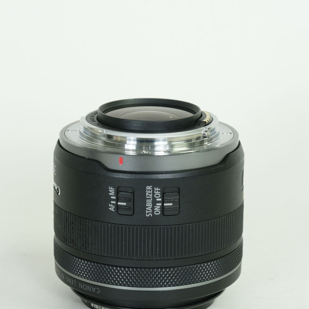 Canon RF35mm F1.8 MACRO IS STM